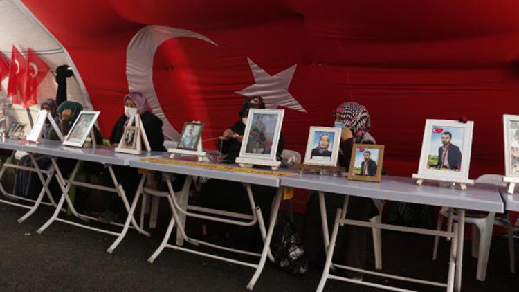 HDP önündeki eylemde 455inci gün