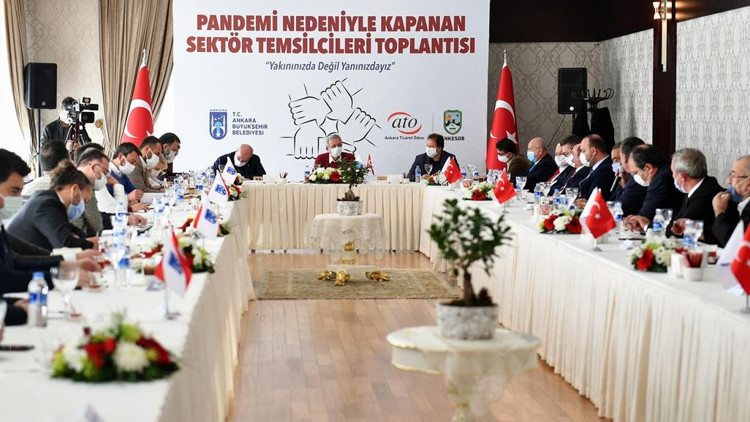 Zor durumdaki esnaftan karantinadaki vatandaşa