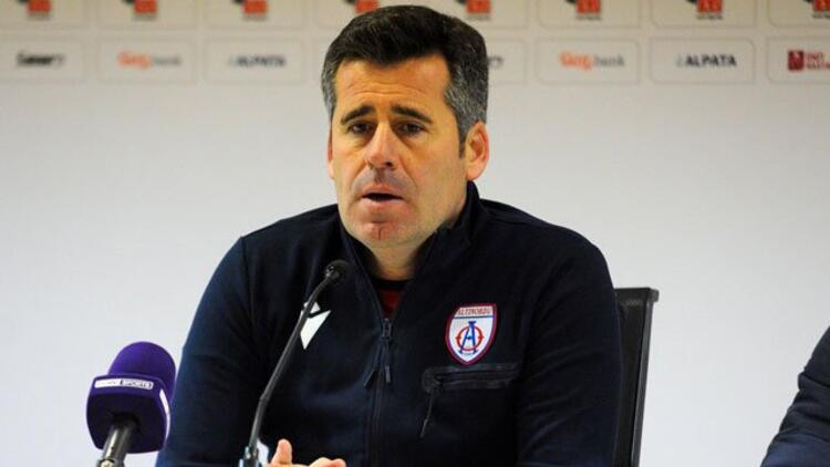 Altınordu Teknik Direktörü Hüseyin Eroğlu: Futbolcularımı kutluyorum