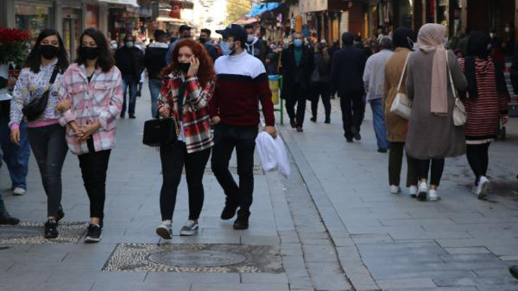 Gaziantep’te çarşılarda yoğunluk