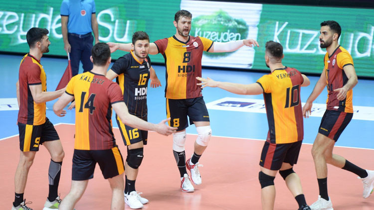 Bursa Büyükşehir Belediyespor 1-3 Galatasaray HDI Sigorta