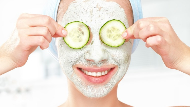 Leke ve Kırışıklıklar İçin Doğal Maske Tarifi