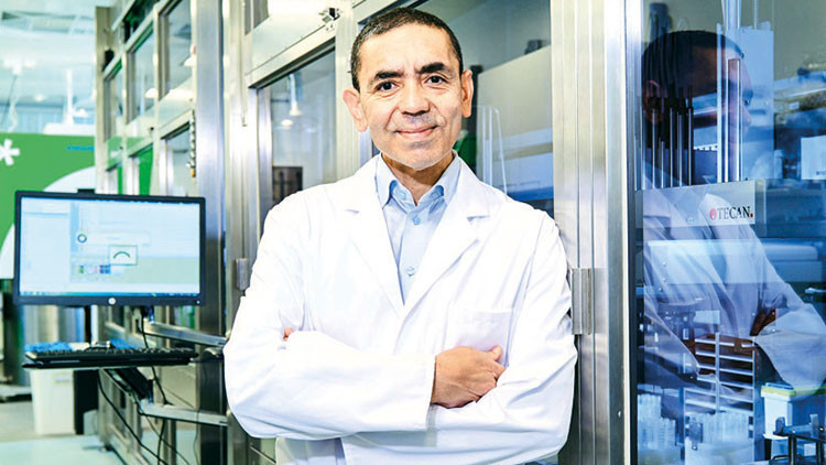 Dünyanın umudu Prof. Dr. Uğur Şahin, Hürriyet’e konuştu: Türkiye için yeterli doz depoladık Dünyanın umudu Prof. Dr. Uğur Şahin, Hürriyet’e konuştu: Türkiye için yeterli doz depoladık