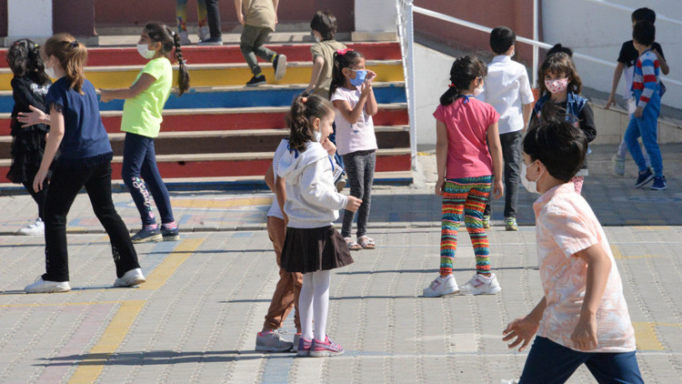 Dikkat Koronavirüse yakalanan çocukların yüzde 72sinde görüldü... Dikkat Koronavirüse yakalanan çocukların yüzde 72sinde görüldü...