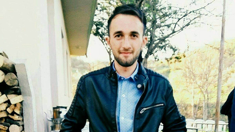 Su dolum makinesine sıkışan genç ağır yaralandı