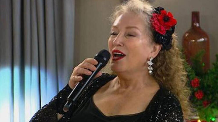 Suzan Kardeş kimdir kaç yaşında Doya Doya Modada Suzan Kardeş sürprizi...