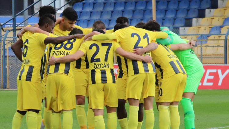 Bucaspor 1 - 2 Menemenspor Bucaspor 1 - 2 Menemenspor