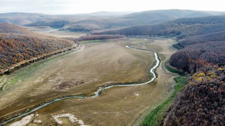Kuraklığa karşı 25 yeraltı barajı Kuraklığa karşı 25 yeraltı barajı