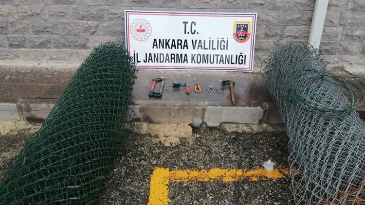 Tel örgü hırsızları suçüstü yakalandı