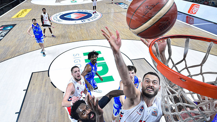 Bahçeşehir Koleji 83-74 Büyükçekmece Basketbol