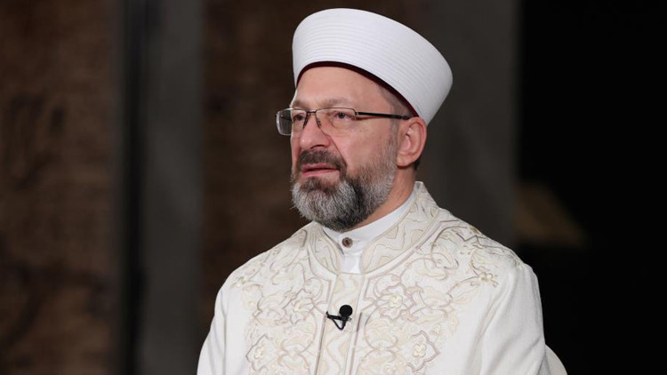 Diyanet İşleri Başkanı Erbaştan sigara bırakma çağrısı Diyanet İşleri Başkanı Erbaştan sigara bırakma çağrısı
