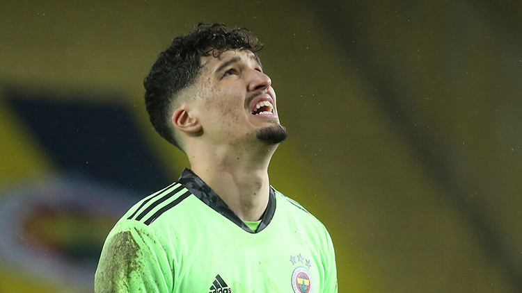 Türkiyede 1 numara Altay Bayındır çıktı