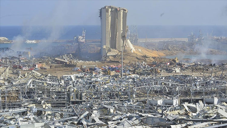 Beyrut Limanındaki patlamayla ilgili soruşturmaya yeni yargıç atandı Beyrut Limanındaki patlamayla ilgili soruşturmaya yeni yargıç atandı