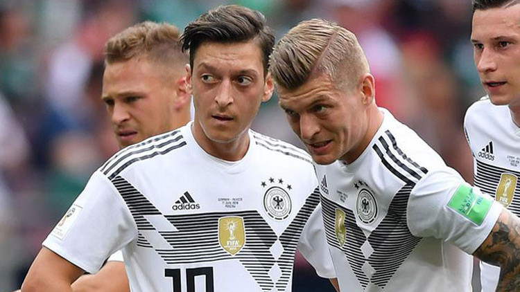 Kroos: Mesut Özil sözlerimden sonra Nazi ilan edildim Kroos: Mesut Özil sözlerimden sonra Nazi ilan edildim