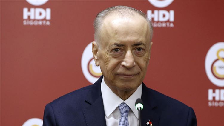Galatasaray Kulübü Başkanı Mustafa Cengiz: Erkek takımlarımız alınmasın...