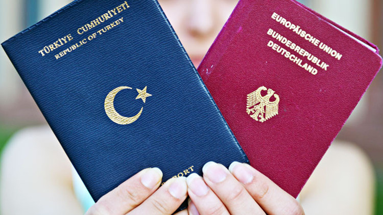 Göçün 60’ıncı yılında çifte vatandaşlık çağrısı Göçün 60’ıncı yılında çifte vatandaşlık çağrısı