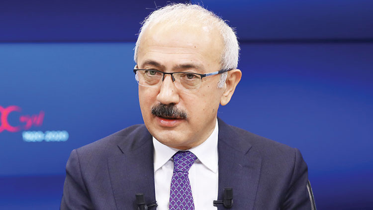 Hazine ve Maliye Bakanı Elvan, ‘Ekonomi Reformları’ ile ilgili konuştu... Esnafa kalıcı düzenleme Hazine ve Maliye Bakanı Elvan, ‘Ekonomi Reformları’ ile ilgili konuştu... Esnafa kalıcı düzenleme