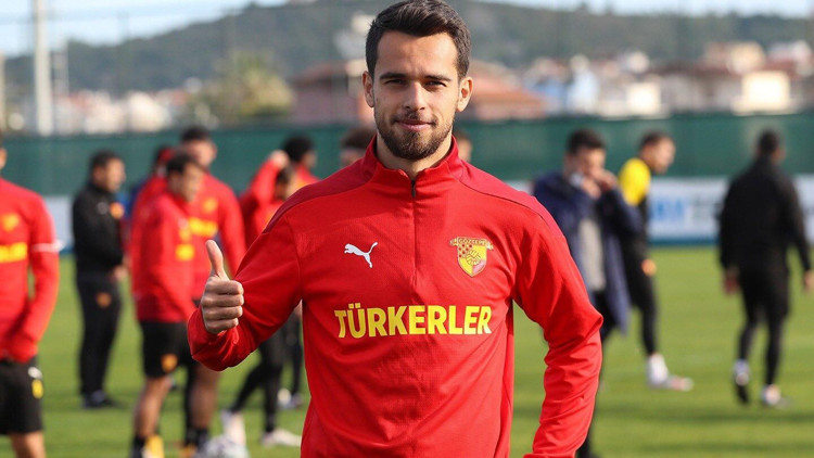 Göztepe’de Kerim Alıcı şans bekliyor