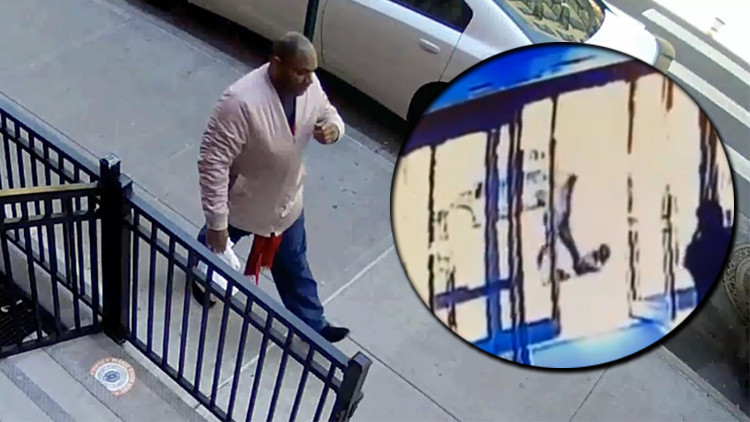 Polis her yerde onu arıyor: New Yorkun ortaya yerinde güpegündüz ırkçı saldırı