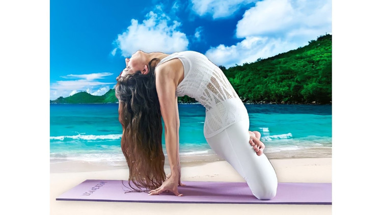 Sağlıklı bir yaşam için yeni bir Asana duruşu Sağlıklı bir yaşam için yeni bir Asana duruşu