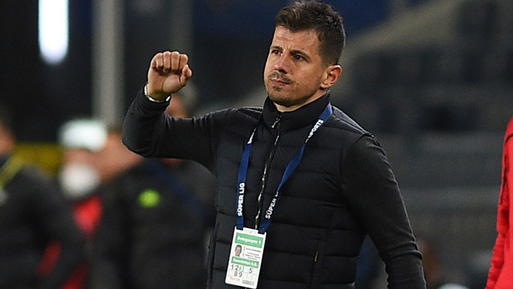 Fenerbahçenin başındaki ilk maçında Emre Belözoğlundan büyük sevinç İşte o sözler Fenerbahçenin başındaki ilk maçında Emre Belözoğlundan büyük sevinç İşte o sözler