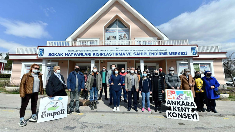 Patili dostlar için bir araya geldiler Patili dostlar için bir araya geldiler