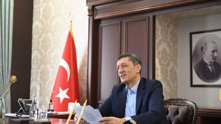 Bakan Selçuk: Herkese aynı içerik, eğitimin doğasına aykırı Bakan Selçuk: Herkese aynı içerik, eğitimin doğasına aykırı