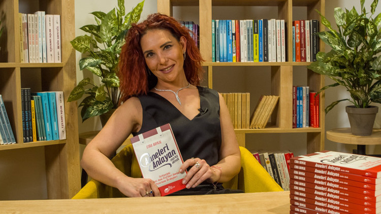 Esra Baykal “Online psikolojik destekte yüzde 800’lük artış var” Esra Baykal “Online psikolojik destekte yüzde 800’lük artış var”