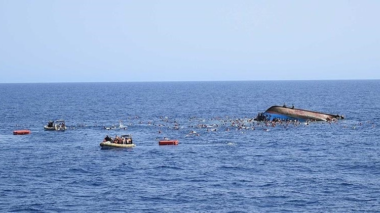 Cibutide göçmen teknesinin alabora olması sonucu 42 kişi hayatını kaybetti Cibutide göçmen teknesinin alabora olması sonucu 42 kişi hayatını kaybetti