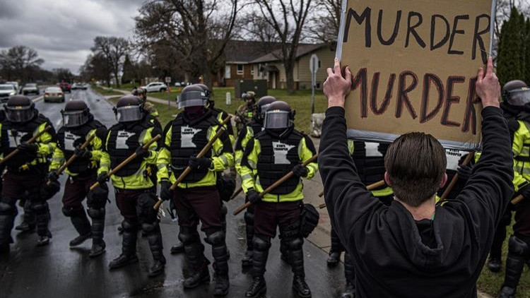 ABDde Daunte Wrightın ölümünü protesto eden 40 kişi gözaltına alındı