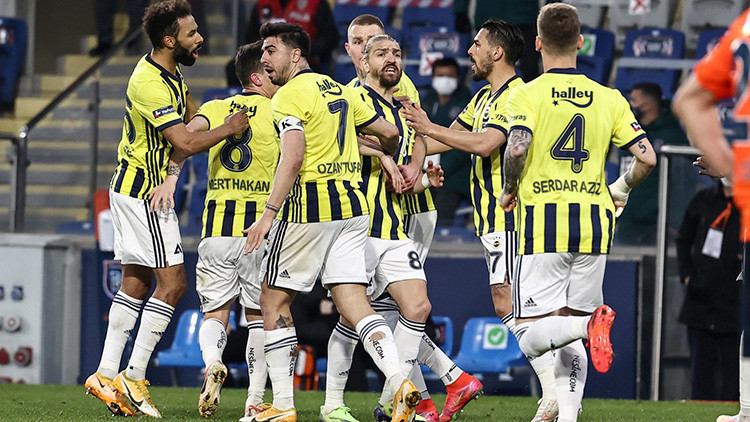 Başakşehir 1-2 Fenerbahçe (Maçın özeti ve golleri)