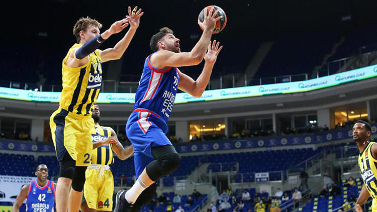 Fenerbahçe Beko ile Anadolu Efes erteleme maçında karşılaşıyor Fenerbahçe Beko ile Anadolu Efes erteleme maçında karşılaşıyor