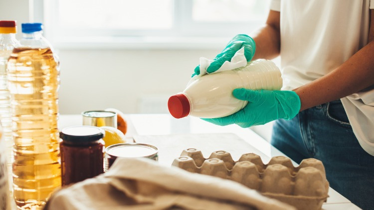 Marketten aldığım paketleri hâlâ yıkıyorum, doğru mu yapıyorum | 4 SORU 4 YANIT
