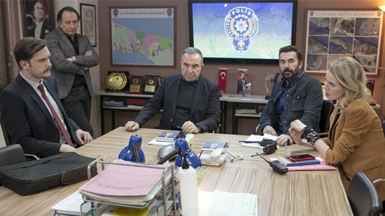 Zirvenin sahibi Arka Sokaklar