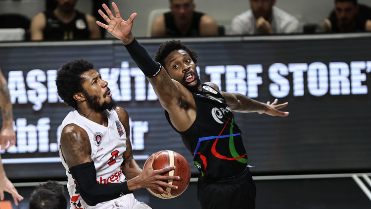 Bahçeşehir Koleji: 85 - Aliağa Petkimspor: 91