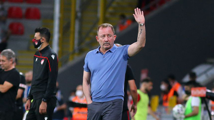 Beşiktaşta Gökhan Töreden Sergen Yalçına övgü Çok büyük hoca