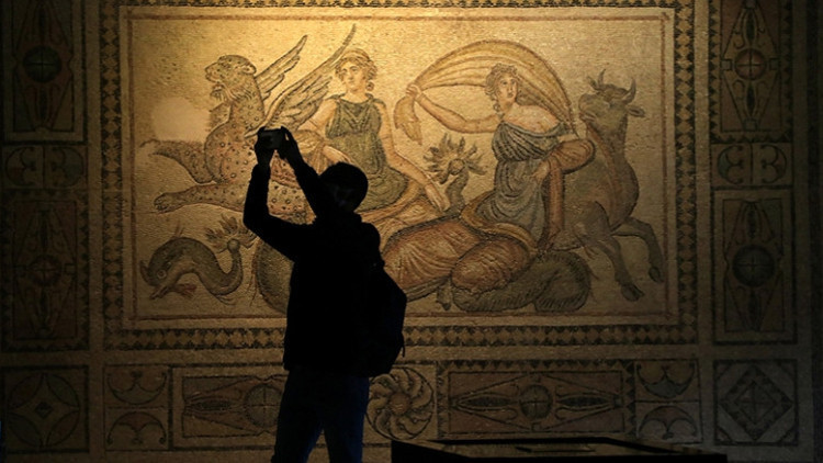 Pandemi döneminde sanal müzelere büyük ilgi Pandemi döneminde sanal müzelere büyük ilgi