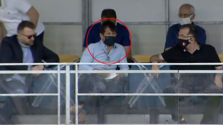 Son dakika: Fenerbahçede Emre Belözoğlu, U19 maçını takip etti Ali Koç... Son dakika: Fenerbahçede Emre Belözoğlu, U19 maçını takip etti Ali Koç...