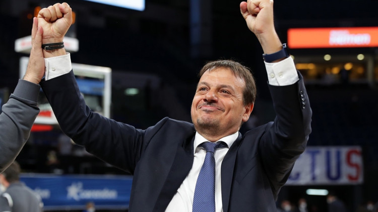 Anadolu Efes Başantrenörü Ergin Ataman: Ben kendi takımıma Vesely’yi alırdım...