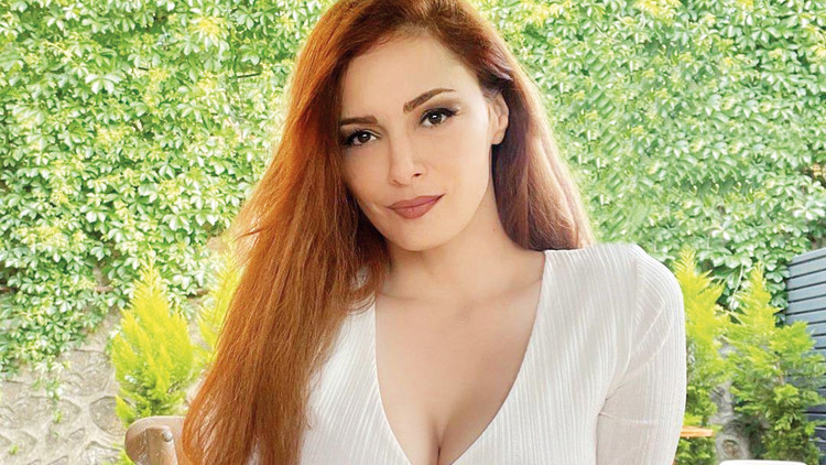 Mine Tugay: Kadın güzelliğiyle dünyayı aydınlatan bir varlık Mine Tugay: Kadın güzelliğiyle dünyayı aydınlatan bir varlık