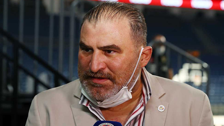 Fenerbahçeli Yönetici Sertaç Komsuoğlu ateş püskürdü Takımı sahadan da çekebilirdik... Fenerbahçeli Yönetici Sertaç Komsuoğlu ateş püskürdü Takımı sahadan da çekebilirdik...