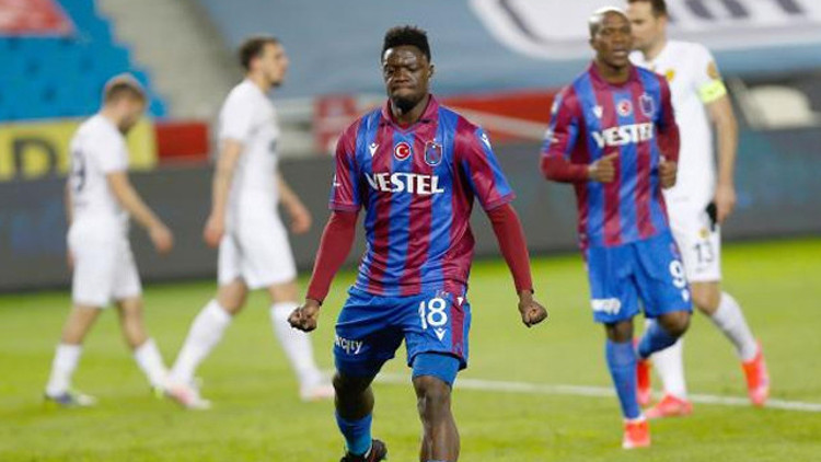 Trabzonspor’da Ekuban’ın talipleri artıyor Sampdoria, Genoa, Saint-Etienne... Trabzonspor’da Ekuban’ın talipleri artıyor Sampdoria, Genoa, Saint-Etienne...