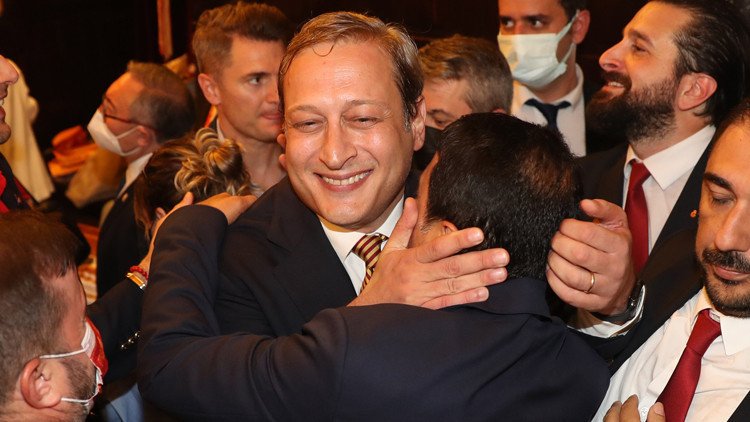 Burak Elmas büyük sevinç yaşadı: Geliyoruz, alacağız Burak Elmas büyük sevinç yaşadı: Geliyoruz, alacağız