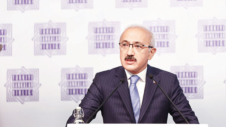 Maliye Bakanı Elvan, mali piyasalarda ağırlığın ticari bankalarda olduğunu söyledi: ‘Mali kuruluşlar daha etkin olmalı’