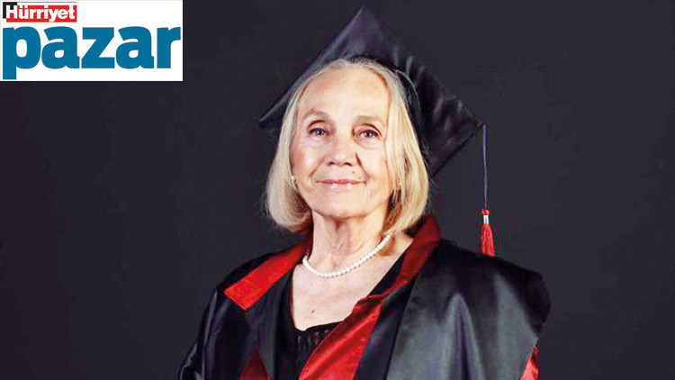 Afla tıp fakültesine dönüp 74’ünde mezun olan Nimet Süner Torun: En çok torunum mutlu oldu Afla tıp fakültesine dönüp 74’ünde mezun olan Nimet Süner Torun: En çok torunum mutlu oldu