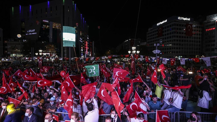 Ay yıldızlı nöbet
