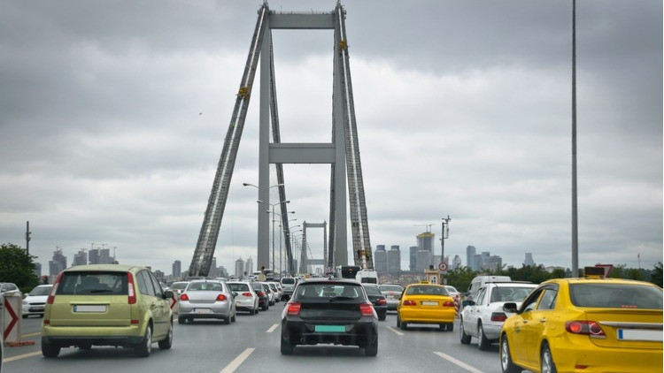 Bayramda otoyollar ücretsiz mi Kurban Bayramı’nda ücretli/ücretsiz yollar ve köprülerin listesi