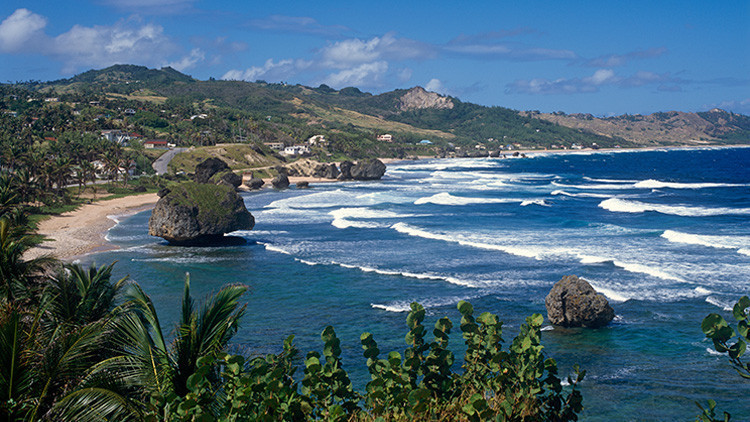 Parmağıma sahte alyans takıyordum.. Cennet diye gitti cehenneme dönüştü
