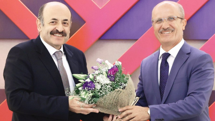 YÖKten devir teslim YÖKten devir teslim