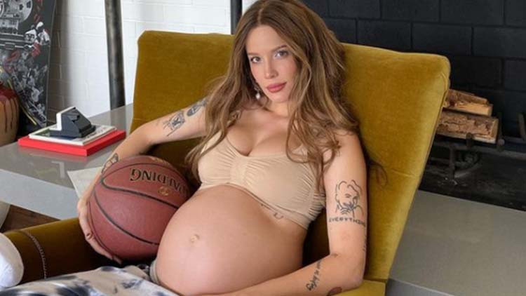 Halsey doğum sonrası oluşan çatlaklarını paylaştı: Her şey göründüğü gibi Halsey doğum sonrası oluşan çatlaklarını paylaştı: Her şey göründüğü gibi